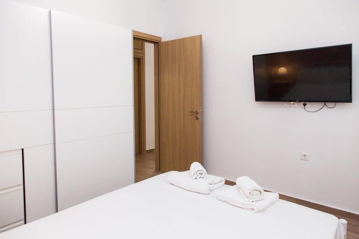 Beautiful New Apartment In Petralona Αθήνα Εξωτερικό φωτογραφία