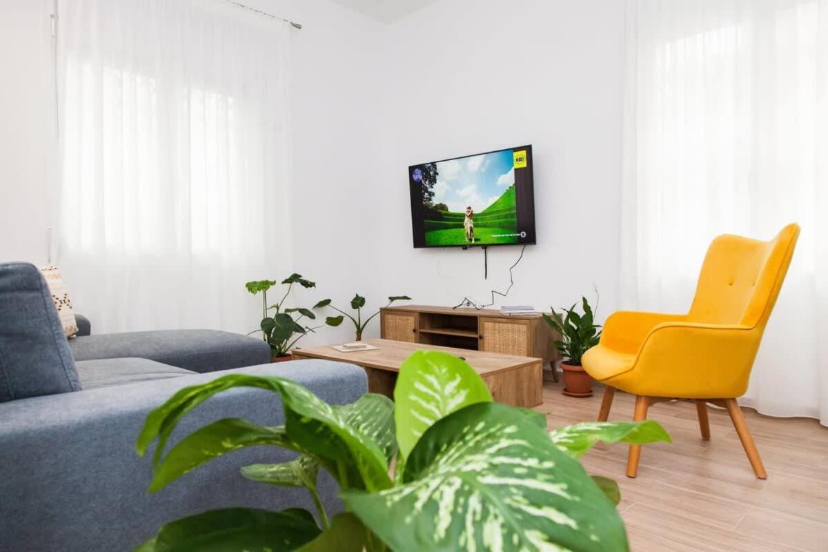 Beautiful New Apartment In Petralona Αθήνα Εξωτερικό φωτογραφία